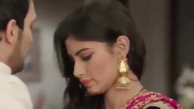 Mouni ROy