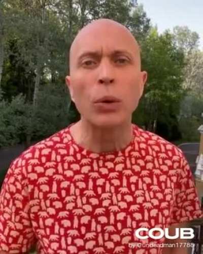 Дружко об этих ваших мемасах ;)
