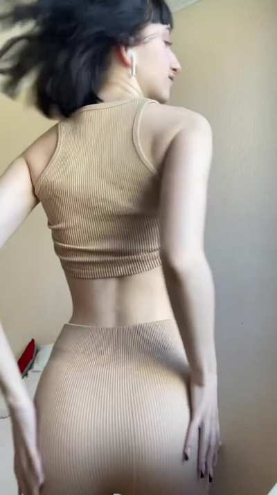my tiny body wants to be filled