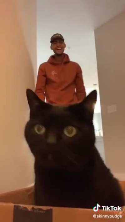 I so wanna be friends with them both.