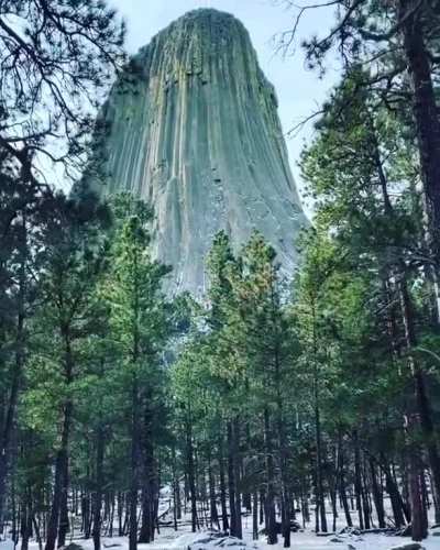 🔥 Devil&rsquo;s Tower, Wyoming, so damn impressive