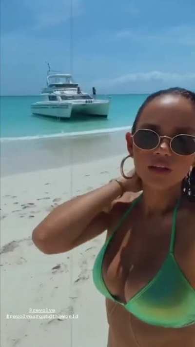 bikini change