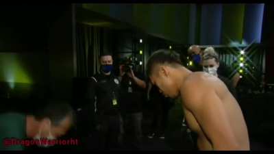 UFC Fighter "Takashi Sato" uses BERSERK Hai Yo as a walk out music to the octegon