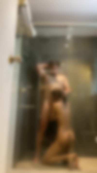 Steamy shower session is all you need after an intense sweaty [m]ake out 😄