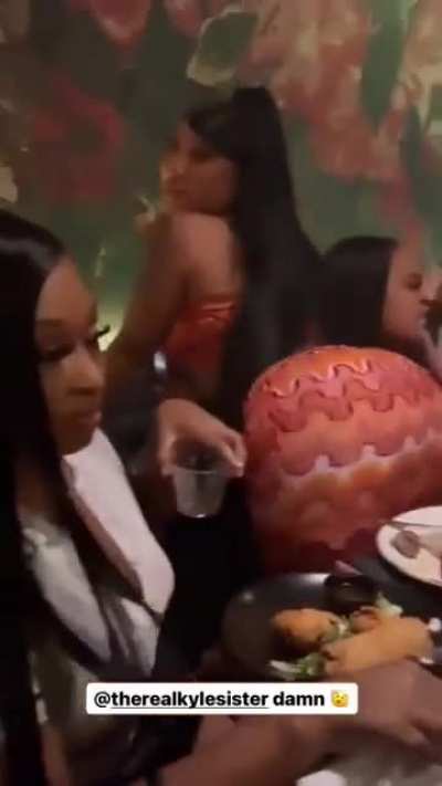 🍑