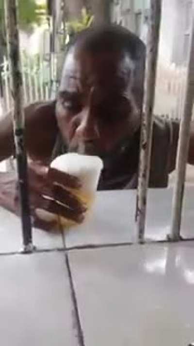 ta calmin agora?