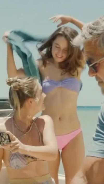 Kaitlyn Dever