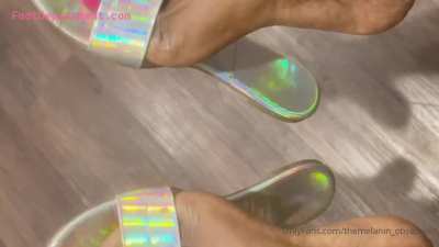 @them<wbr>elani<wbr>n_obs<wbr>essio<wbr>n sandals tease