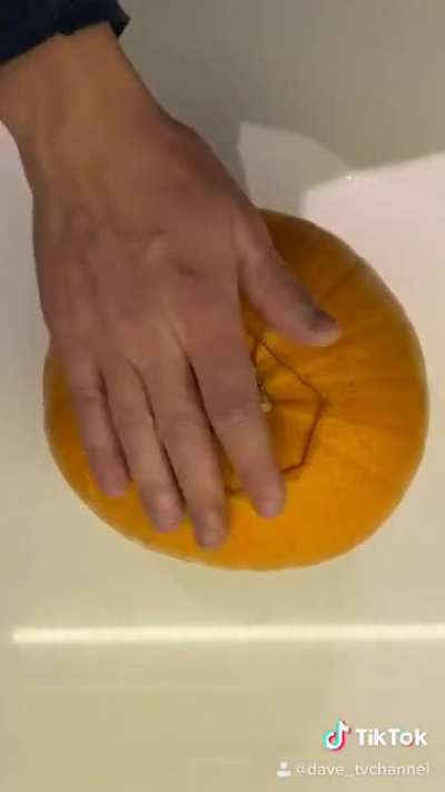 How to carve the perfect pumpkin this Halloween