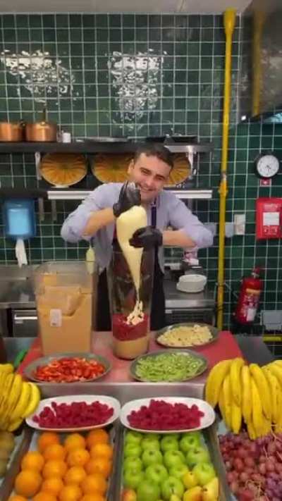 охапка дров и торт готов
