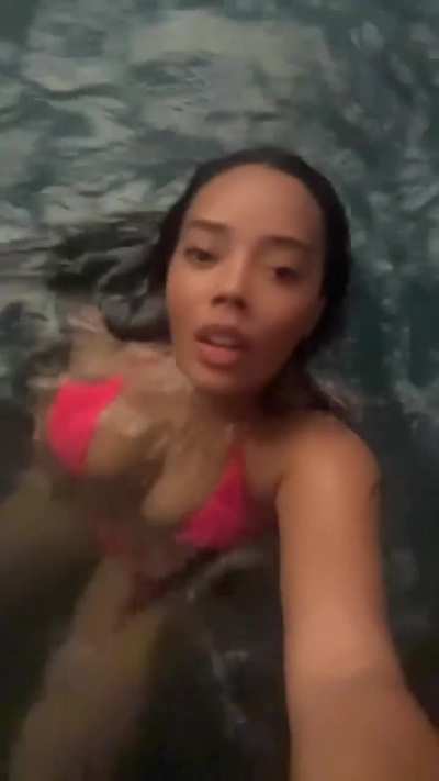 ANGELA SIMMONS 