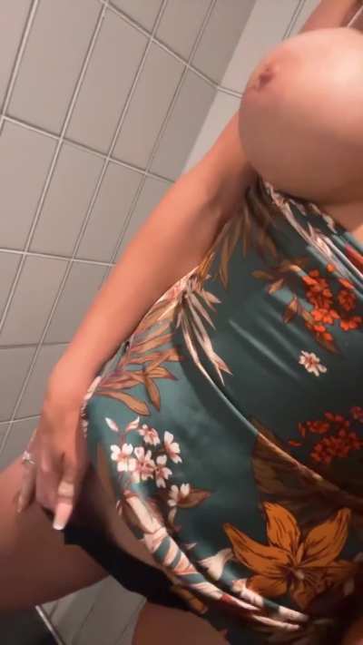 I might be a 36yr mom but that doesn&rsquo;t mean I can&rsquo;t get a little naughty in public, right?