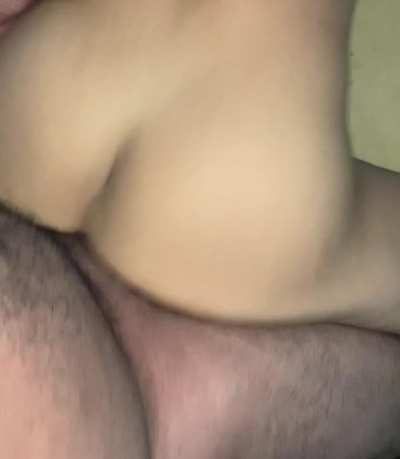 Yellowbone getting her back blown 