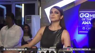anushka sharma sizzling hot in black