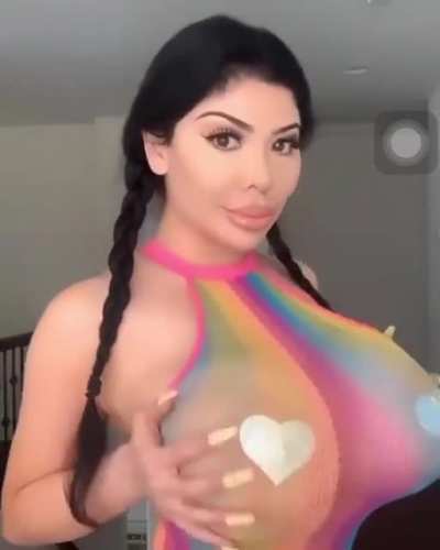 Follow me on Instagram for more twerk and sexy videos and pictures "beestar3636"