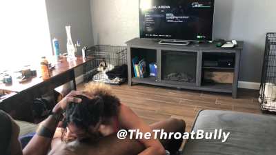 He play the game while she play with his meat