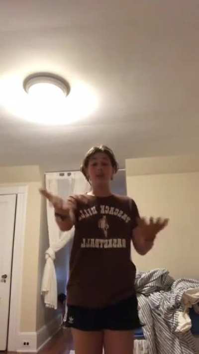 A short clip from her live for my fellow cornstars.