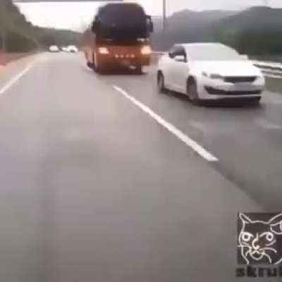 Bus go burrrrr