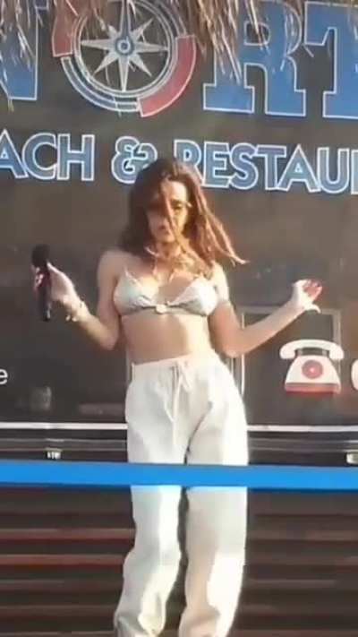 Simge Sağın