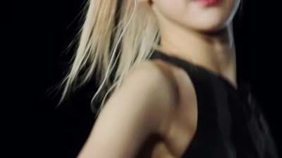 ros&eacute; - blackpink - alternate version of an older edit, now with intercalated zoom shots in-between scenes (full vid in the archive)