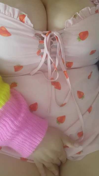 Let me drain your balls. Available all day for [sext][cam][vid][aud][pic][gfe][snp][fet][dom][sub]! Join my [fan]club for more chubby nerdy content!