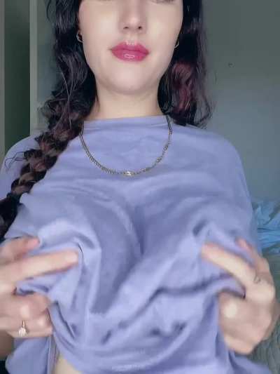 Dropping my milfy titties for you 🥹😉
