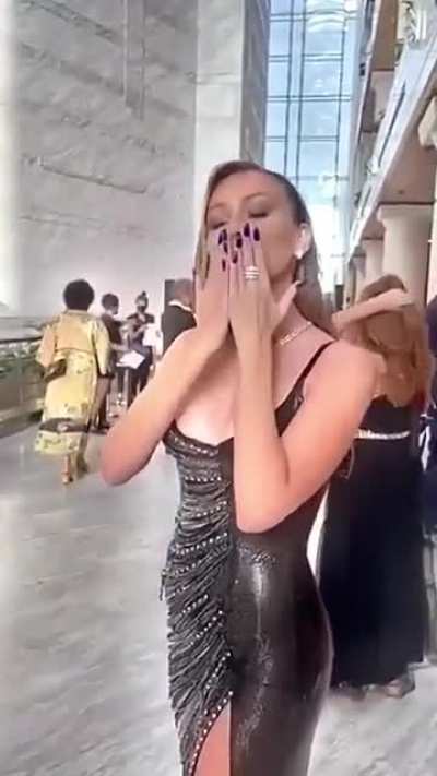 Kiss