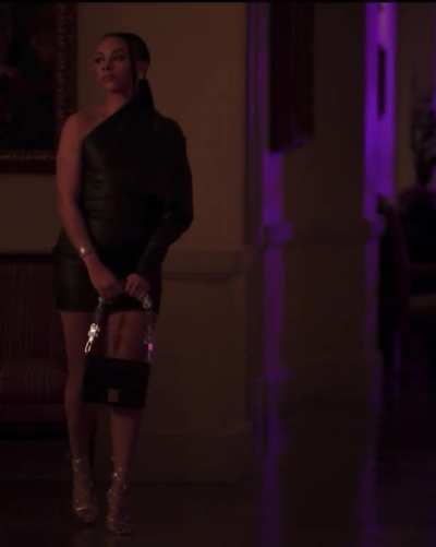 Alix Lapri - &ldquo;Effie&rdquo; in Power