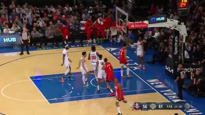 [Highlight] Kenyon Martin Jr yams it over Julius Randle