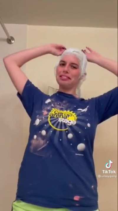 Cool hair dye vid