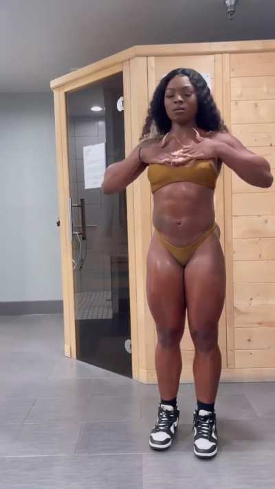 Why do u like to lift? Cuz it make me look like this 💁🏾&zwj;♀️