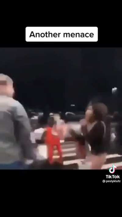 😭