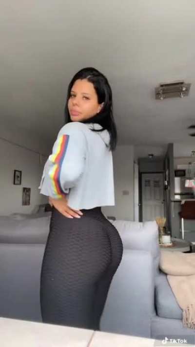 🤤