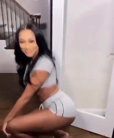 🤤