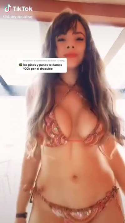 Danyan perreando en traje de ba&ntilde;o 😍