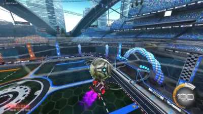 Experimenting with this wavedash air dribble setup :). Thought it was cool.