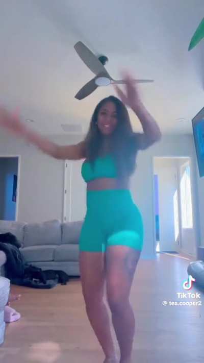 Te'a Cooper Dance