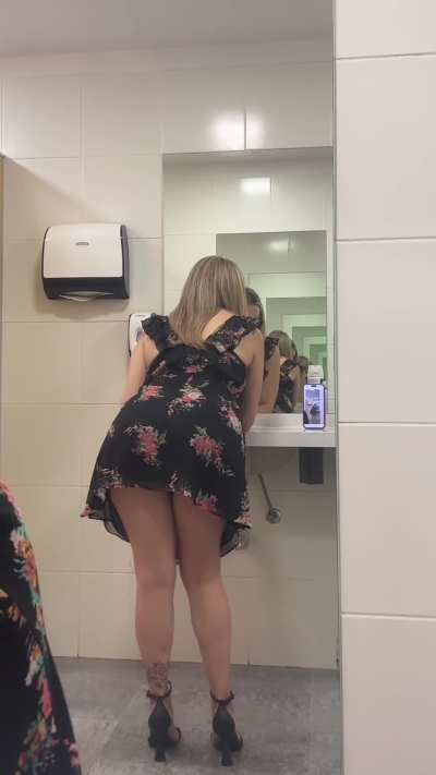 Summer time in this side of the world&hellip; Sundresses season 