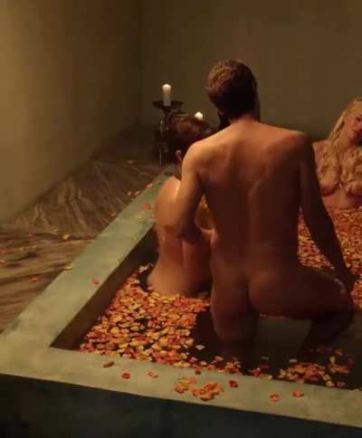 Laura Surrich in 'Spartacus' [gifv]