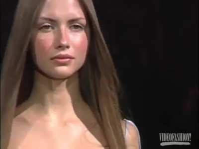 Ana Claudia Michels tits slip on the runway
