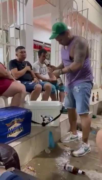HMB while I get me own beer cuz they don&rsquo;t pass me a beer