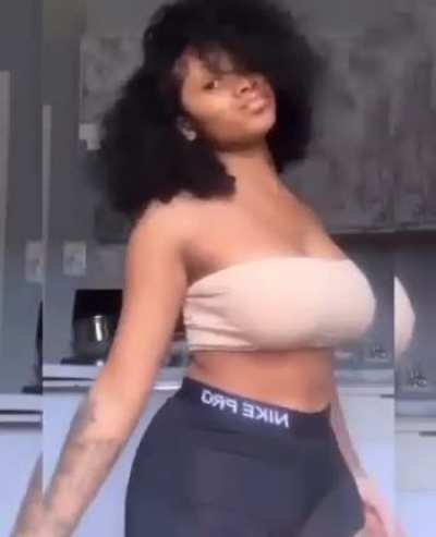 500 upvotes &amp;amp; I&rsquo;ll reveal my juices fat tits on here🙈😌🍈. Btw add my snap @ londynvee40