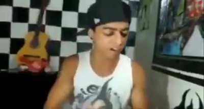 Cara&iacute; zoio kkkkkkkj