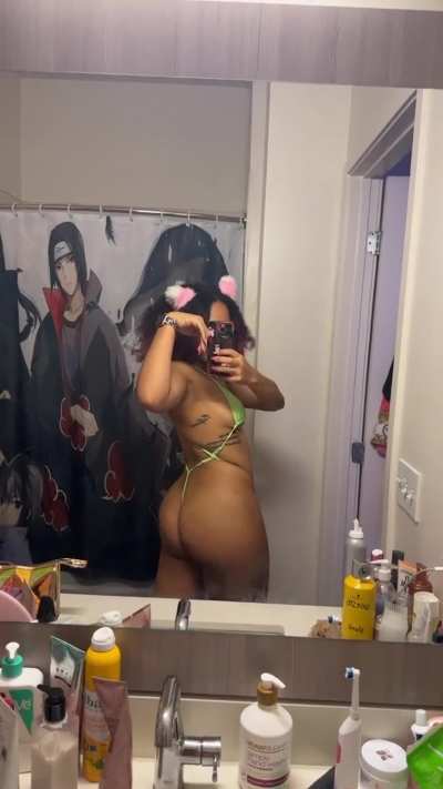 I’m thick because I eat protein (F)