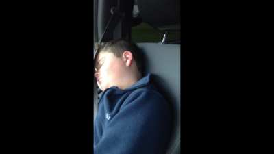 sleepy boi