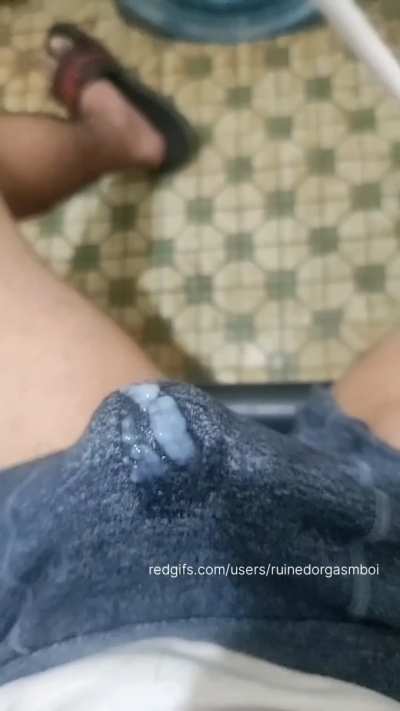 Bro ordered me to cum in my boxers and wear them after. | 21M Switch looking for kinky bros into ruined orgasms.