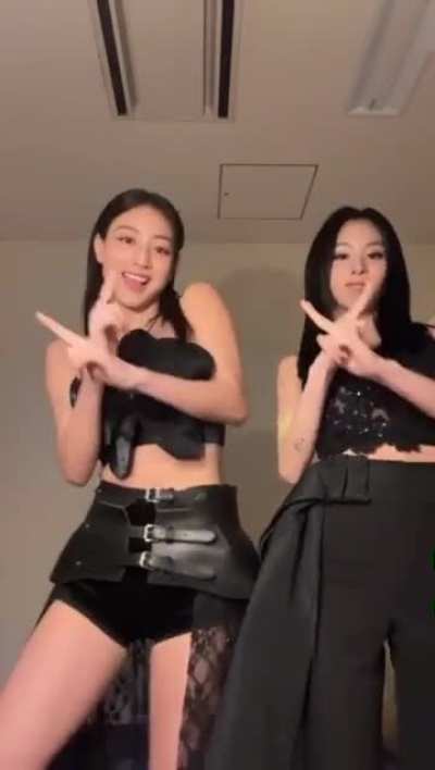 twice jihyo and chaeyoung 😍