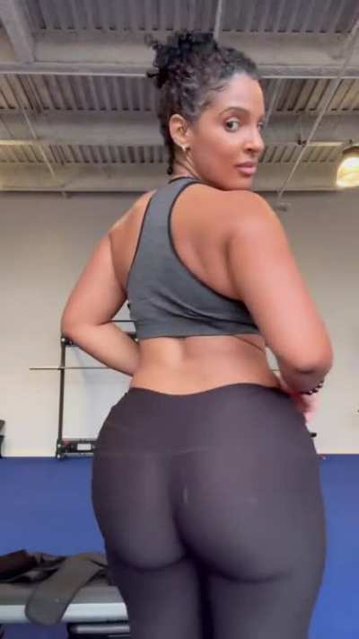 @realaimeeo