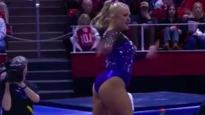 LSU&rsquo;s Sierra Ballard💜💛🤍🐯 (LOVE me a big girl with moves)