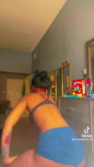 😝